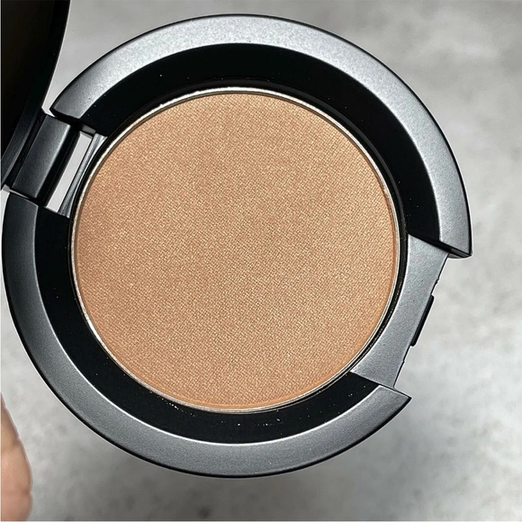 bareMinerals Endless Summer Bronzer 3.8g Mini Size Shade: Warmth BNIB - Picture 3 of 8